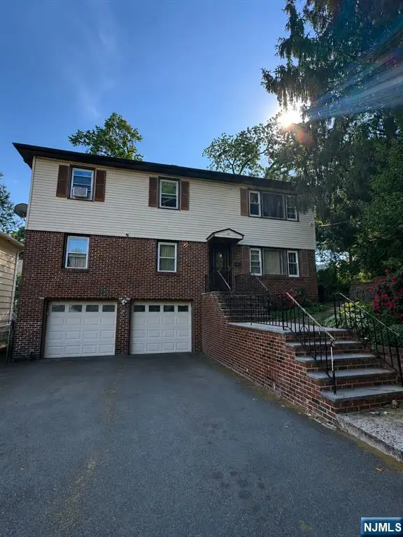 22 Evelyn Court, Maplewood, NJ 07040