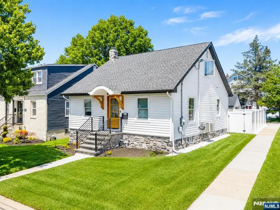 385 Copeland Avenue, Lyndhurst, NJ 07071 - #2
