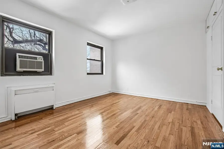 3060 Edwin Avenue 4C, Fort Lee, NJ 07024 - #3