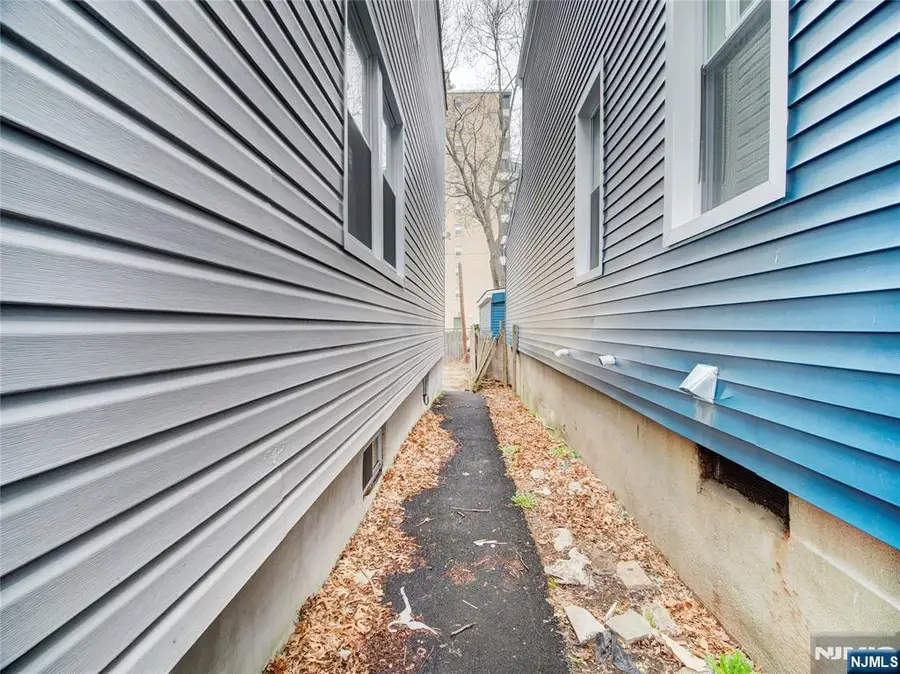271 Washington Street, Orange, NJ 07050 - #3