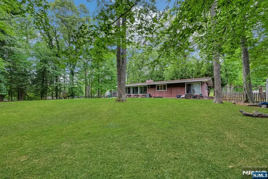2009 Glen Avenue, Township Of Washington, NJ 07676 - #2
