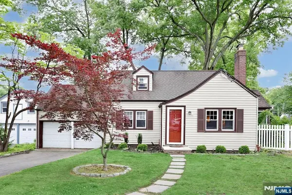 191 4th Avenue, Westwood, NJ 07675