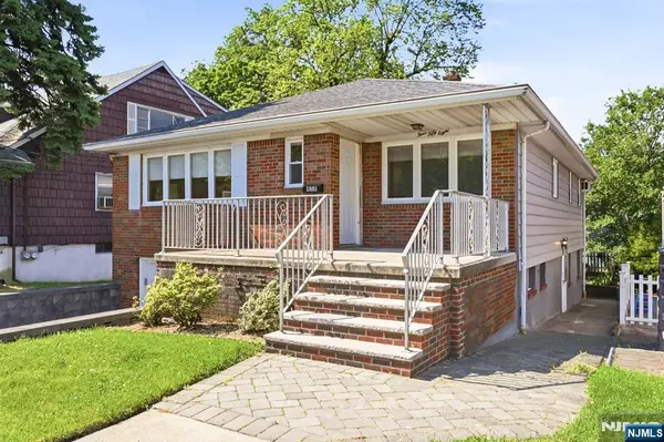 458 Stillwell Avenue, Fort Lee, NJ 07024