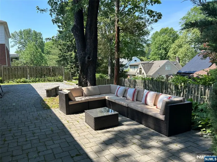 48 Palmer Place, Leonia, NJ 07605 - #3