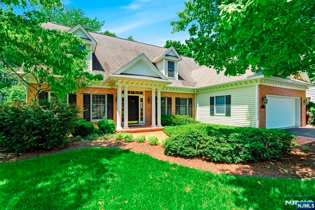 7 Alex Court, Wyckoff, NJ 07481 - #1