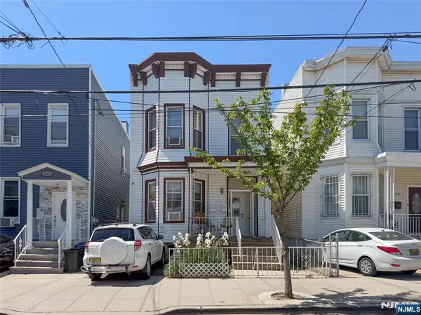 227 46th Street, Union City, NJ 07087