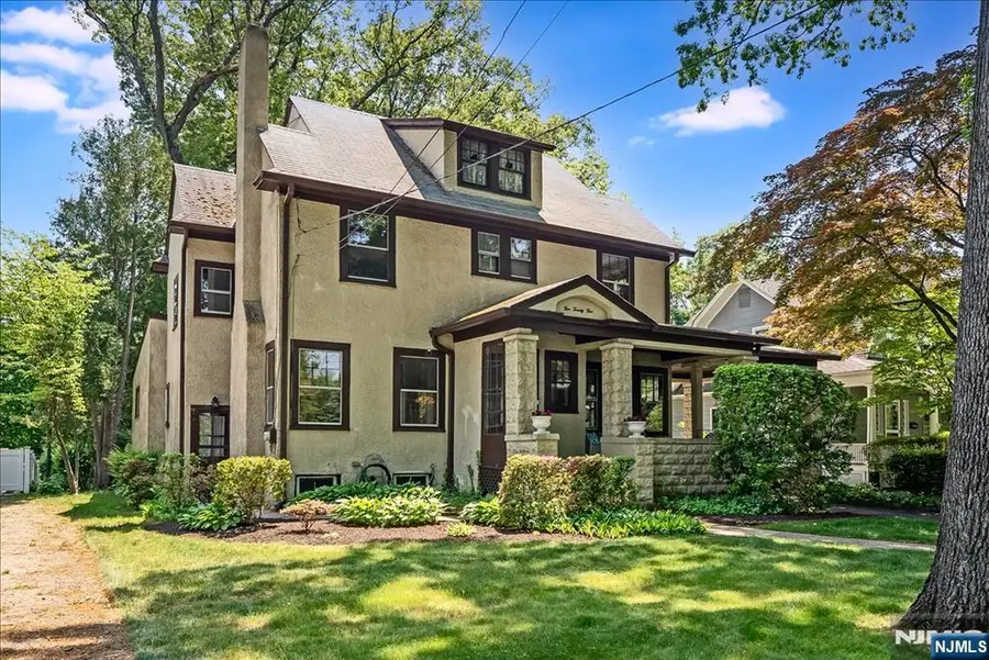 525 S Maple Avenue, Glen Rock, NJ 07452 - #2