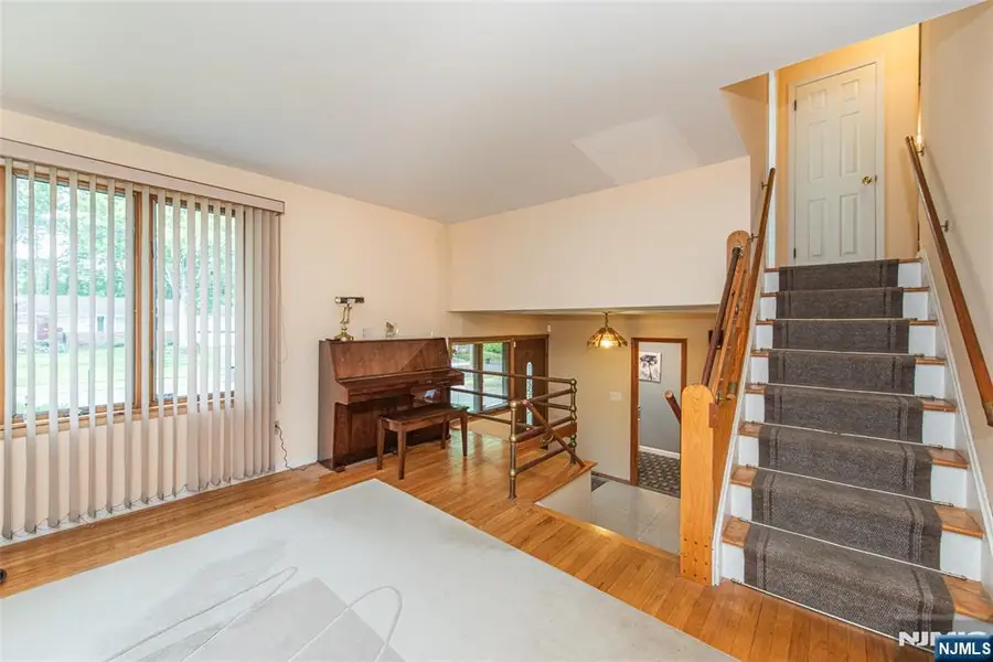 12 Abbott Road, Wayne, NJ 07470 - #3