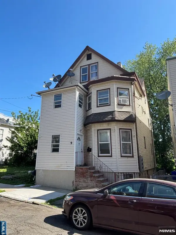 9 Courtland Street, Paterson, NJ 07503