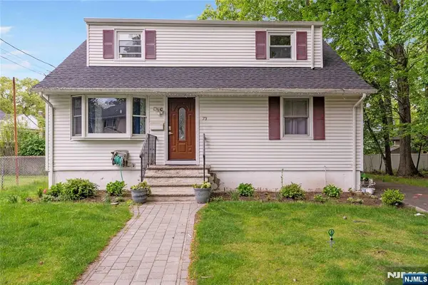 73 Davis Drive, Bergenfield, NJ 07621