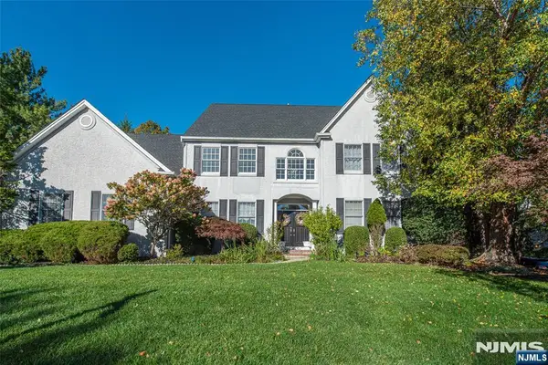 19 Coggins Lane, West Orange, NJ 07052