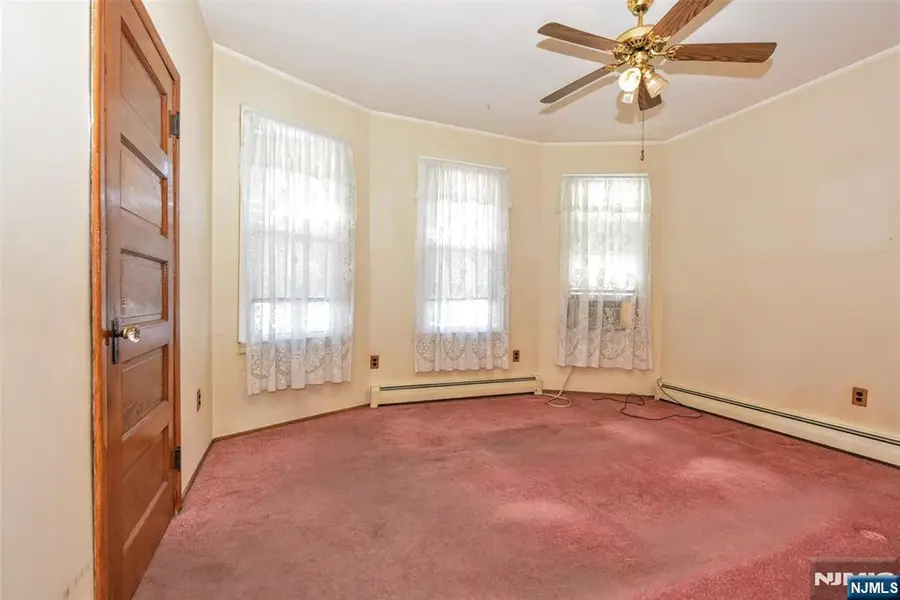 70 Main Avenue, Wallington, NJ 07057 - #3