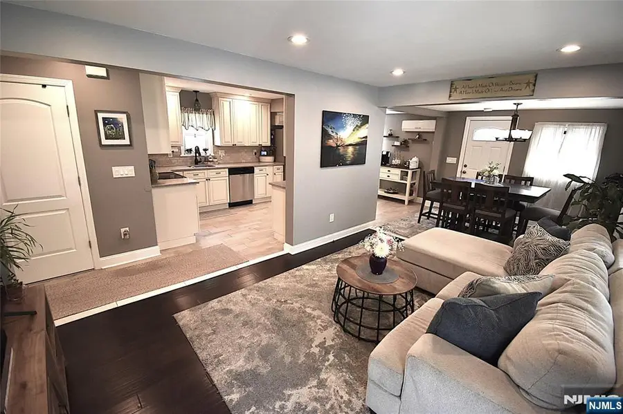 33 Alabama Avenue, Lake Hopatcong, NJ 07849 - #2