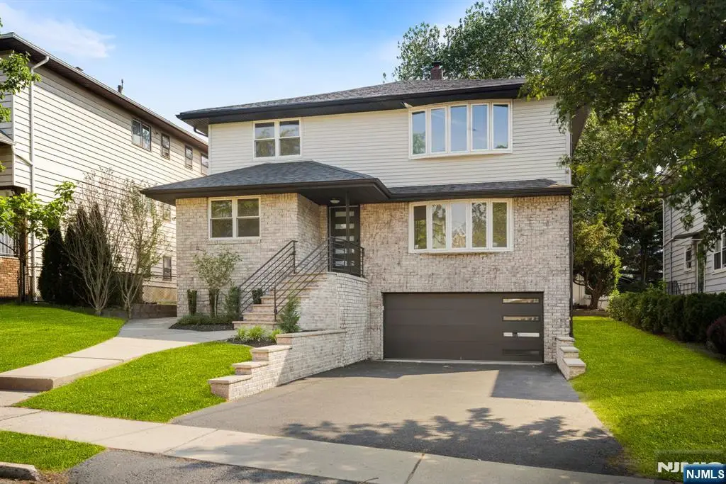 54 W Columbia Avenue, Palisades Park, NJ 07650 - #1