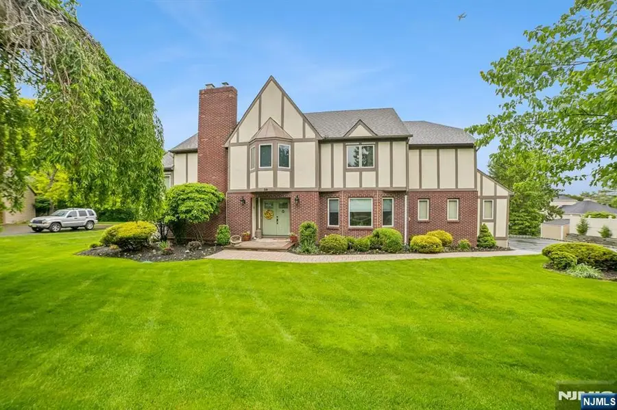 38 Howell Drive, Verona, NJ 07044 - #2