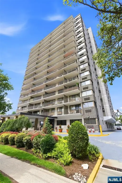 235 Prospect Avenue 10H, Hackensack, NJ 07601 - #2