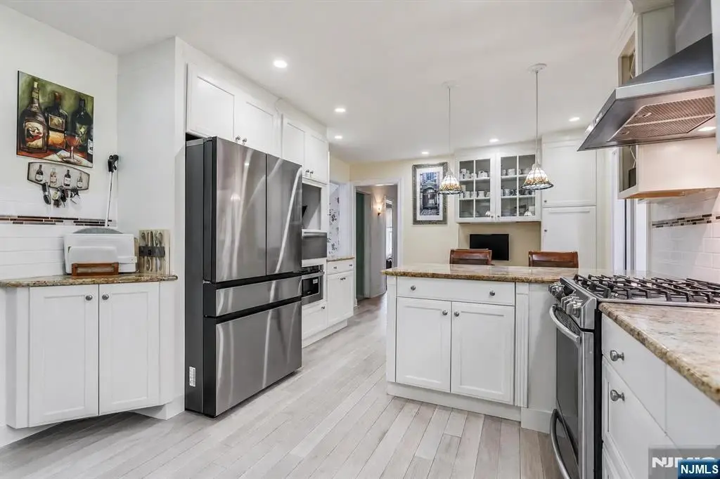 33 Brooksyde Avenue, Ringwood, NJ 07456 - #1