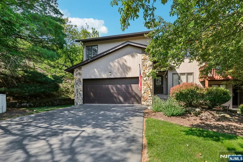 40 Woodland Drive, Woodland Park, NJ 07424 - #1