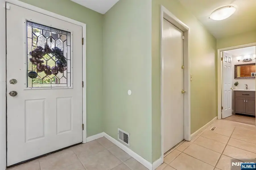 40 Woodland Drive, Woodland Park, NJ 07424 - #3