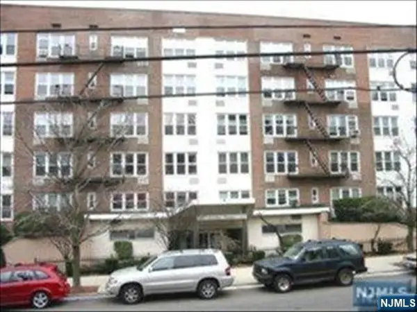 2160 Center 2K, Fort Lee, NJ 07024