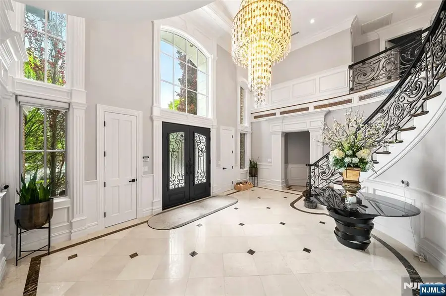 675 Summit Street, Englewood Cliffs, NJ 07632 - #3