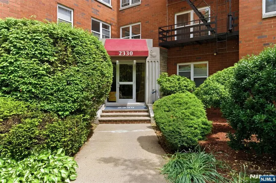 2330 Linwood Avenue 2E, Fort Lee, NJ 07024 - #3