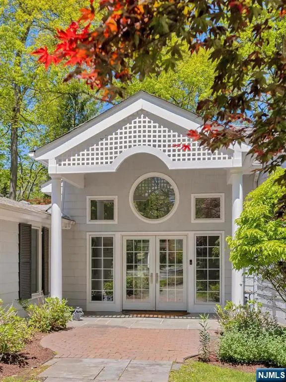 1 Hickory Lane, Roseland, NJ 07068 - #3