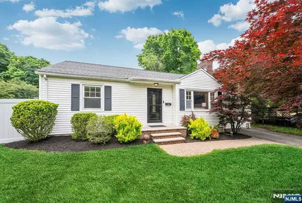 419 Wyckoff Avenue, Ramsey, NJ 07446