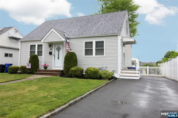 6 Knollwood Road, Totowa, NJ 07512