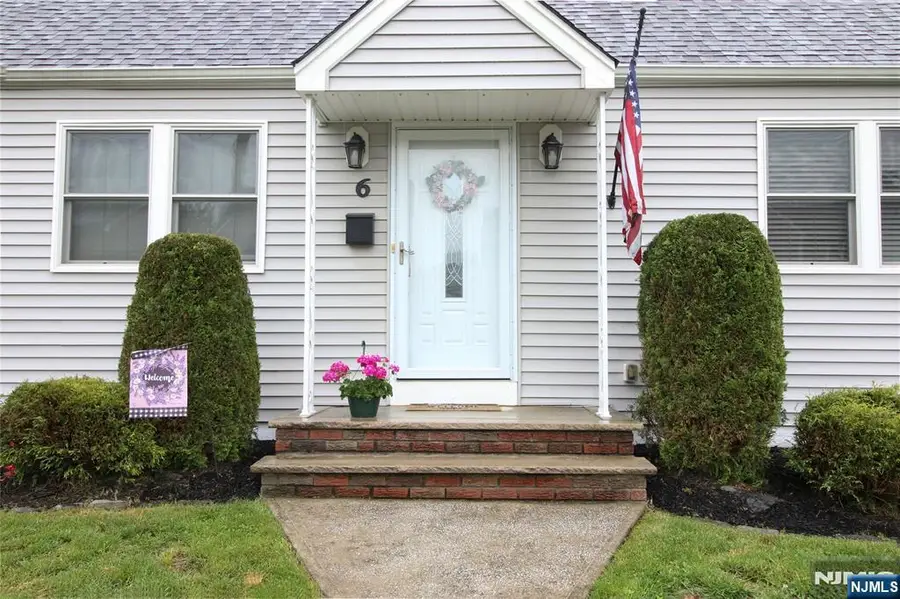 6 Knollwood Road, Totowa, NJ 07512 - #2