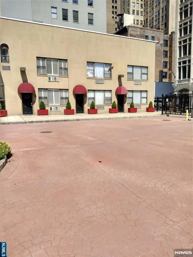 111 Mulberry Street 6J, Newark, NJ 07102 - #2
