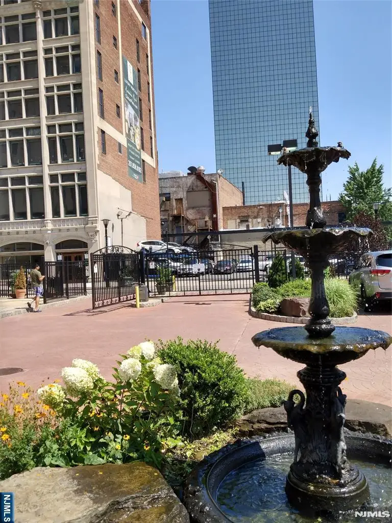 111 Mulberry Street 6J, Newark, NJ 07102 - #3
