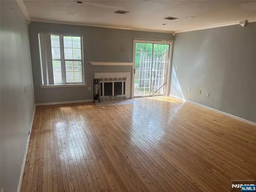 1087 Oakcroft Lane, Somerset, NJ 08873 - #2