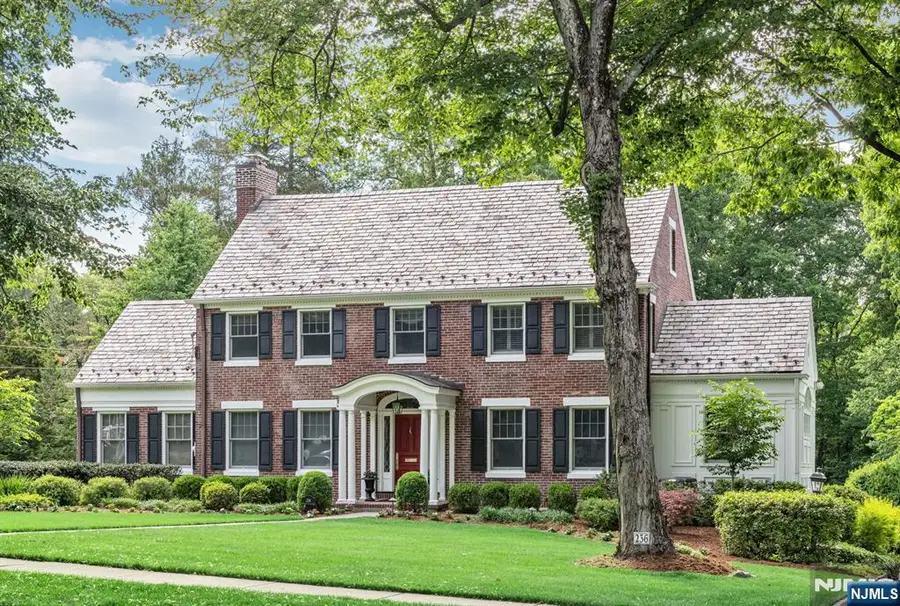 236 Mountain Avenue, Ridgewood, NJ 07450 - #2