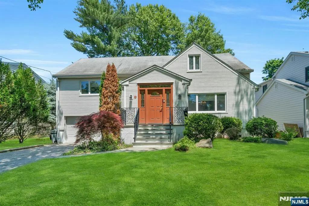 805 Washburn Street, Teaneck, NJ 07666 - #1