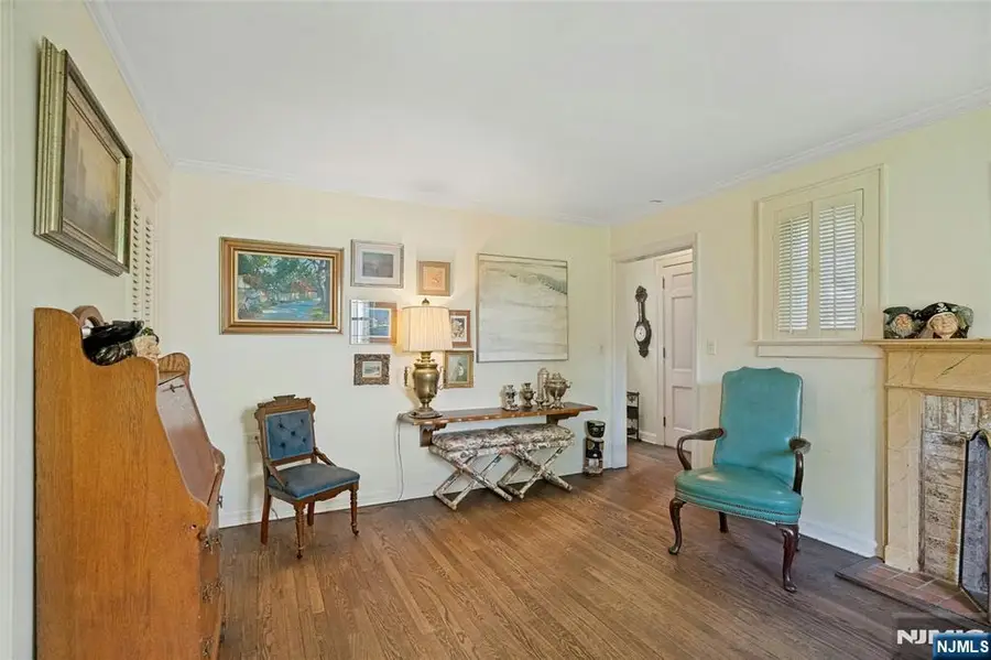 12 Bancroft Place, Fair Lawn, NJ 07410 - #3