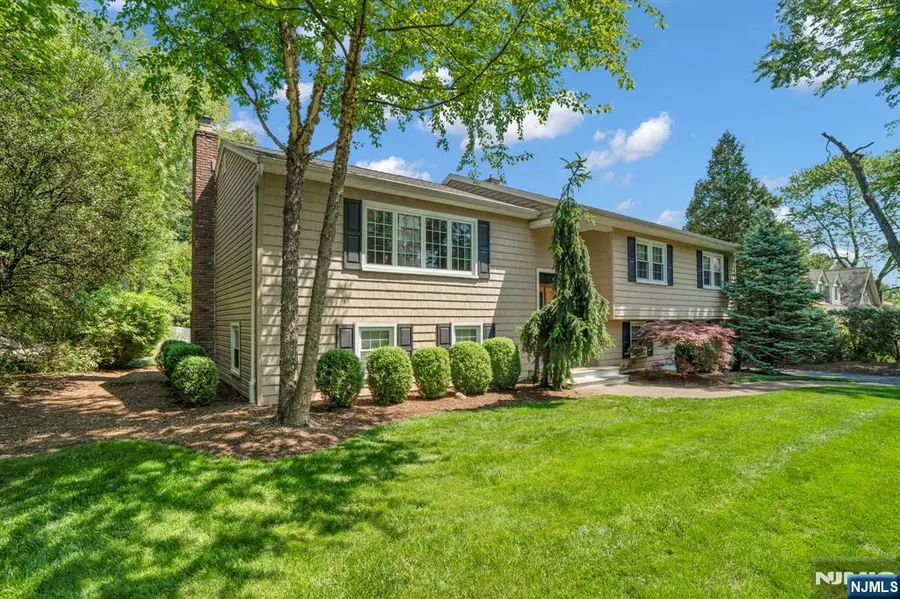 114 Wyckoff Avenue, Wyckoff, NJ 07481 - #2