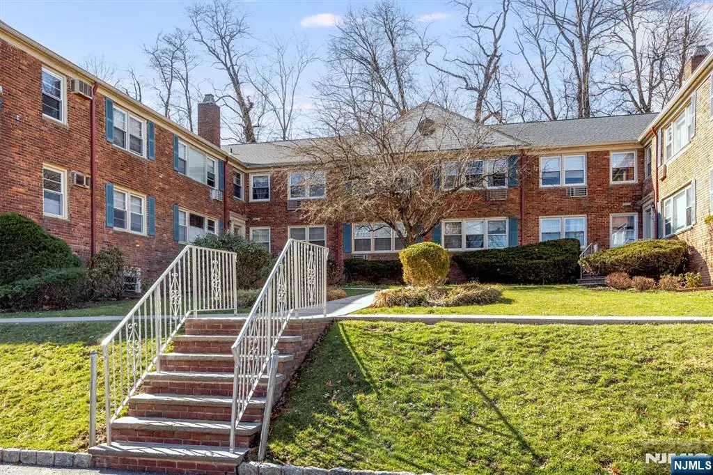 24 Hutton Avenue 35, West Orange, NJ 07052 - #1