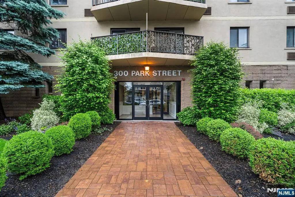 300 Park Street 5G, Hackensack, NJ 07601 - #1