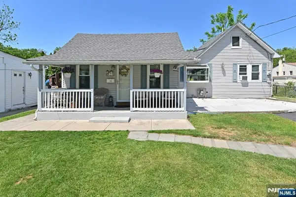 28 Makemoney Avenue, Wanaque, NJ 07420