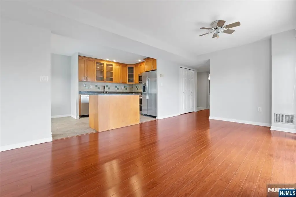 518 Ellery Court K518, Edgewater, NJ 07020 - #1