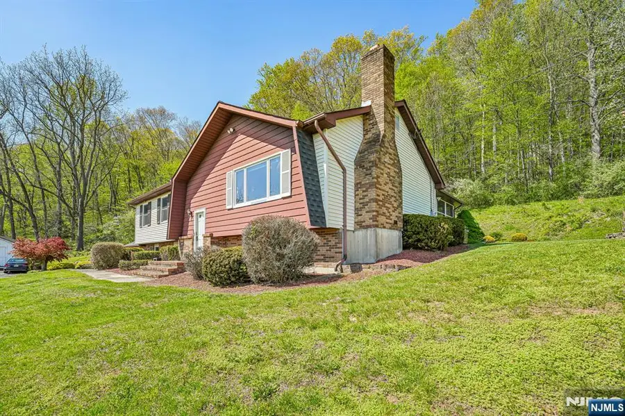 61 Shades Of Death Road, Independence, NJ 07838 - #2