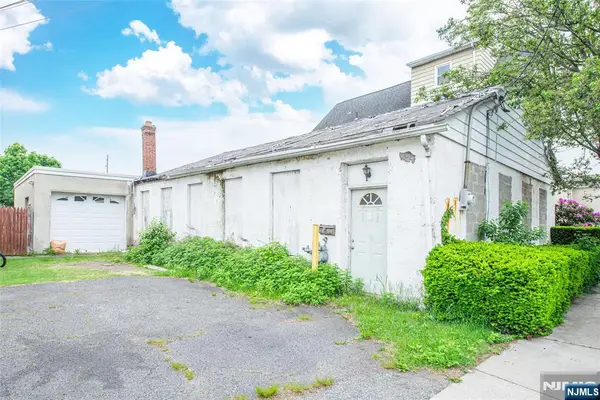 84 Locust Avenue, Wallington, NJ 07057