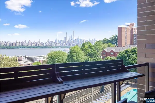 9060 Palisade Avenue 404, North Bergen, NJ 07047