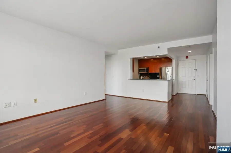 3110 City City Place, Edgewater, NJ 07020 - #2