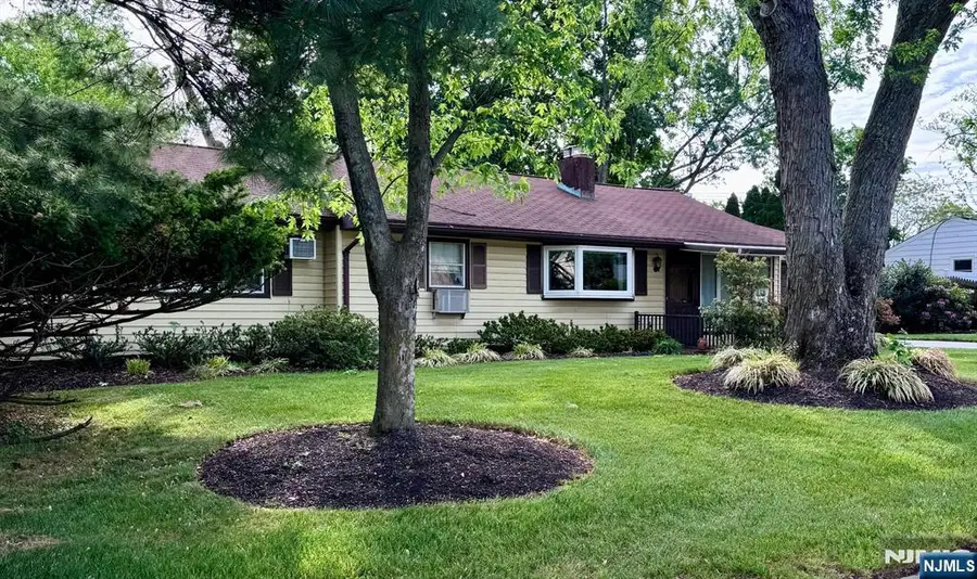 14 Berwick Way, Piscataway, NJ 08854 - #2
