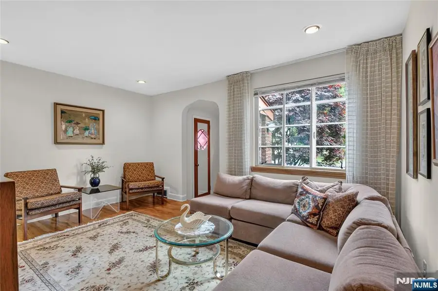 179 E Main Street, Bergenfield, NJ 07621 - #2