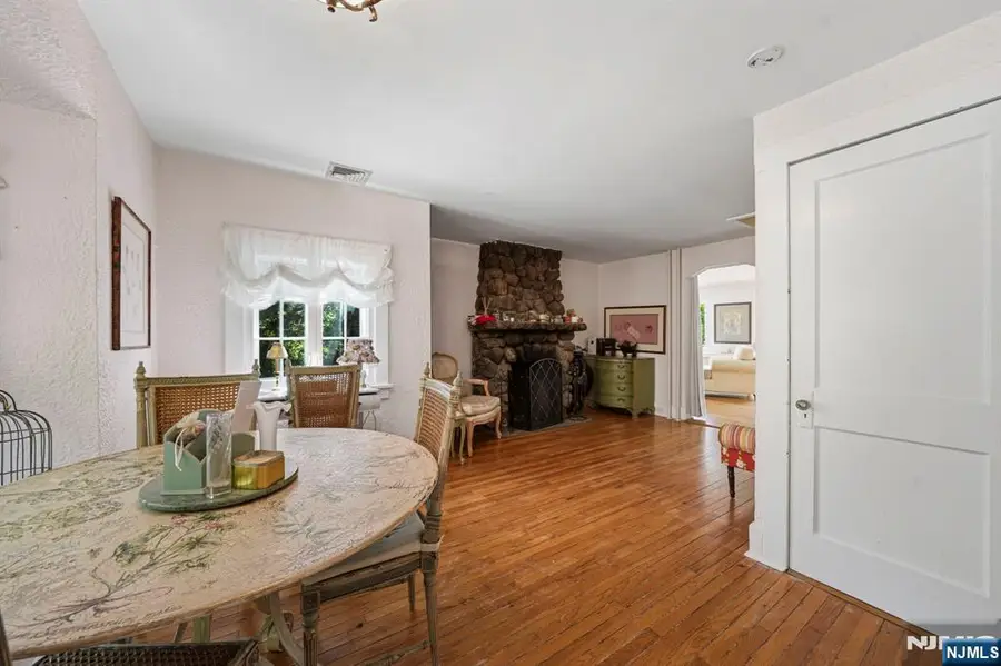716 Colonial Road, Franklin Lakes, NJ 07417 - #3
