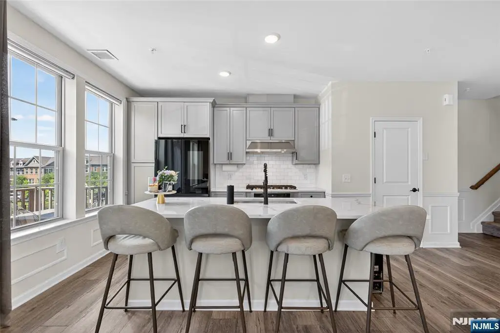 29 Arnold Drive, Wood Ridge, NJ 07075 - #1