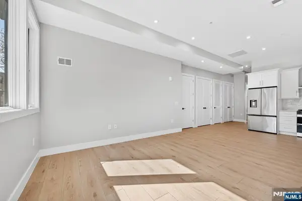126 De Kalb Avenue 1, Jersey City, NJ 07306